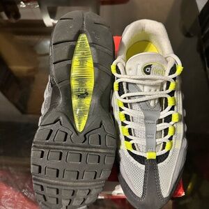 Air max 95 neon yellow